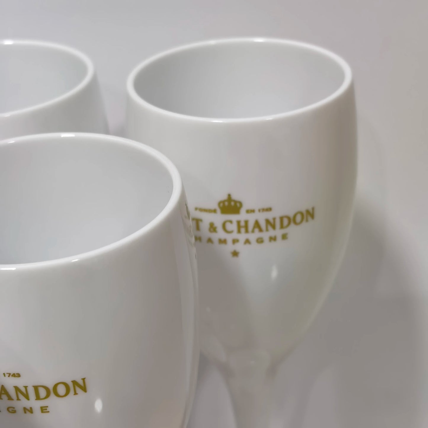 12pcs, flute plastic champagne glasses, wine goblets, white drinking glasses, suitable for bars, clubs, restaurants, home, parti