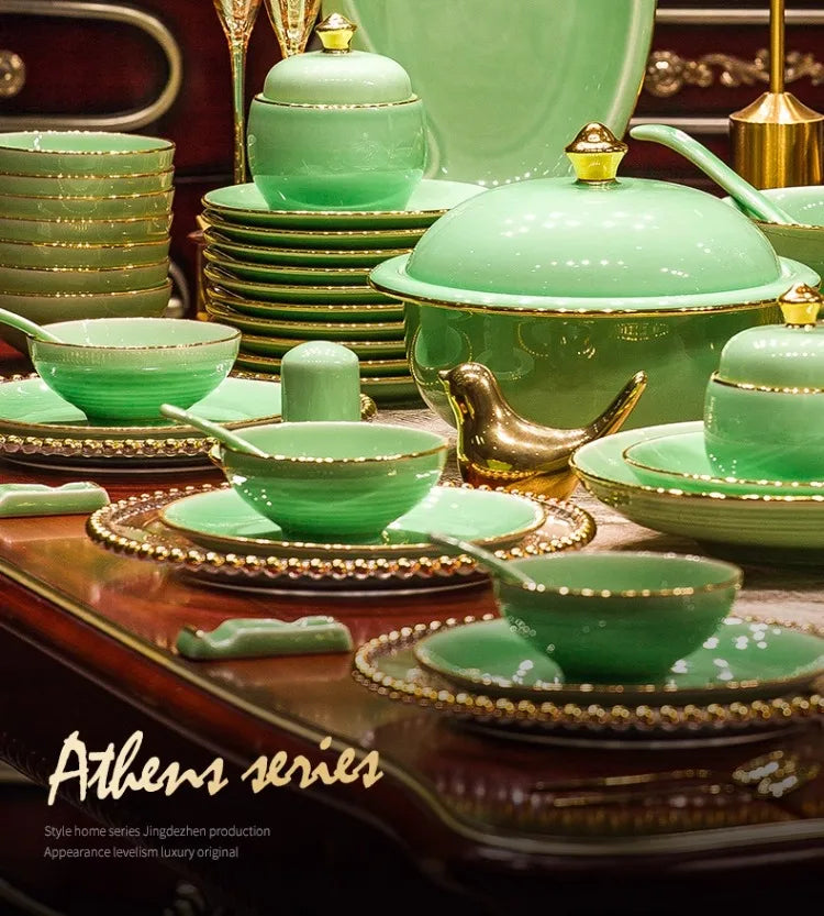 Elegant tableware set: Blue and White Porcelain Bowls and Dishes with Gold Edging from Jingdezhen for Everyday Dining