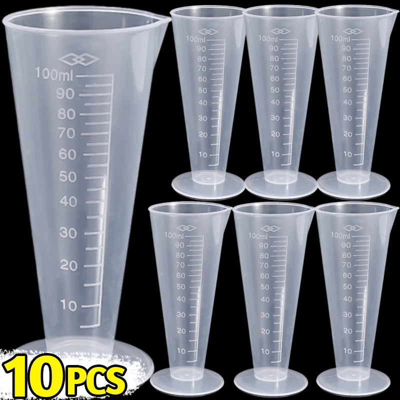 Plastic Triangular Measuring Cup with Scale Transparent Graduated Cylinder Pour Spout Liquid Container Kitchen Bar Tool 50/100ML