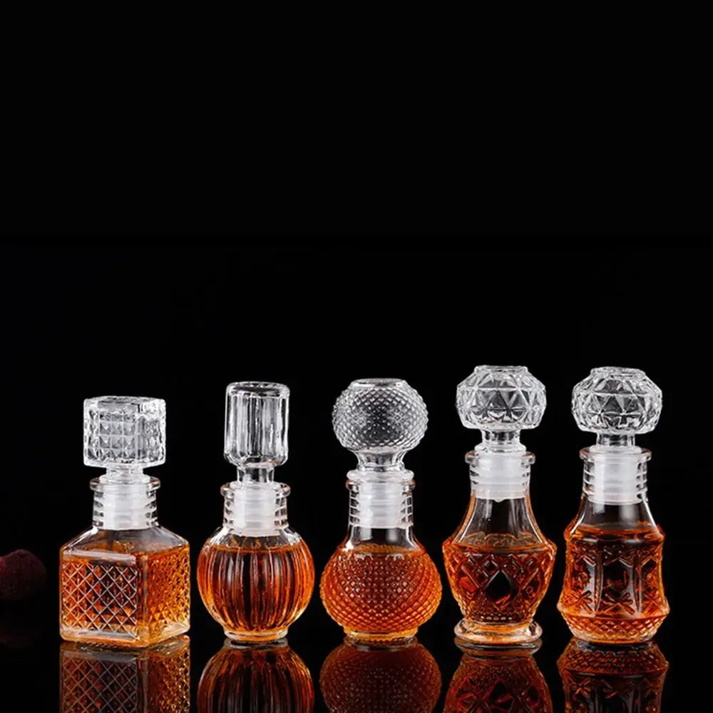 Mini Spirit Alcohol Liquor Bottle 50ml Transparent Glass Whiskey Decanter Handmade Diy Gift Bottles Perfume Glass Container