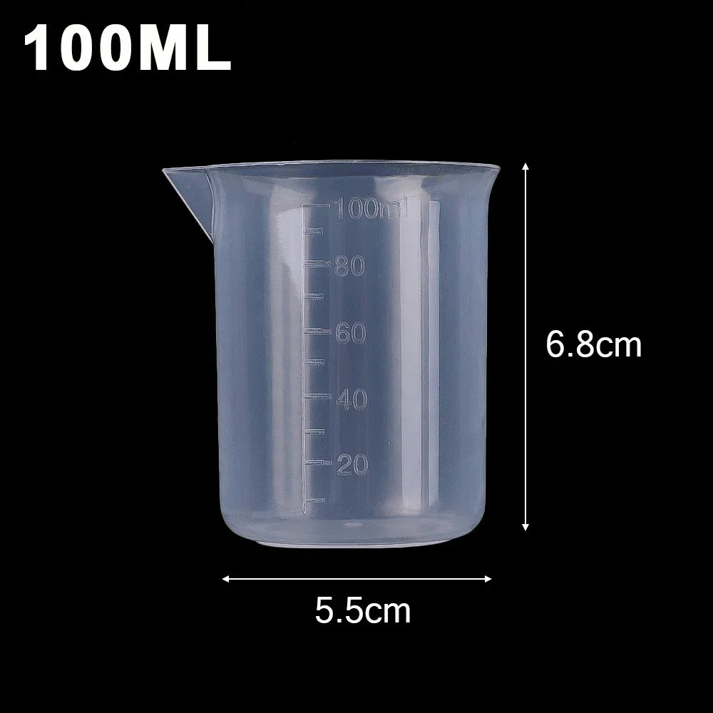 Plastic Triangular Measuring Cup with Scale Transparent Graduated Cylinder Pour Spout Liquid Container Kitchen Bar Tool 50/100ML