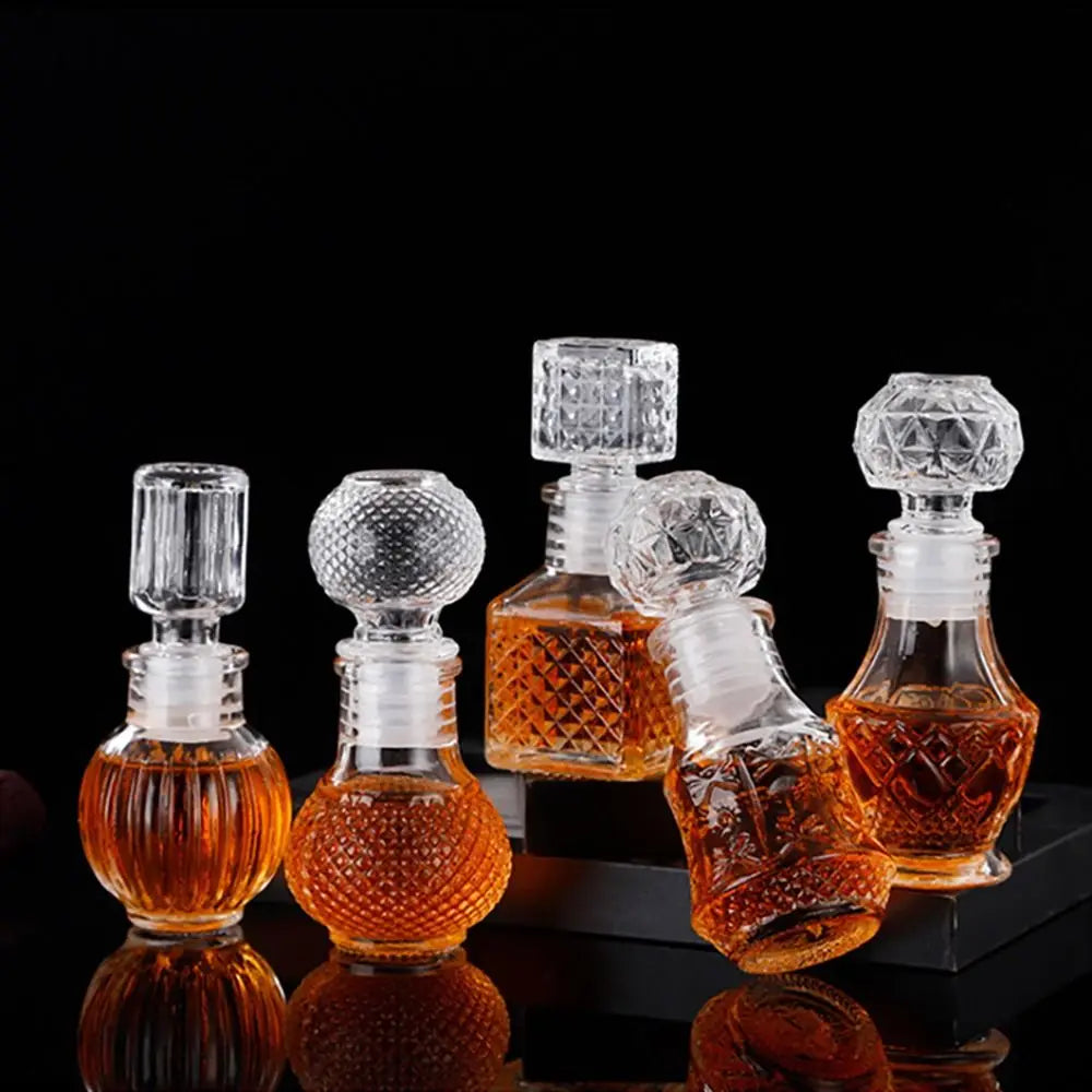 Mini Spirit Alcohol Liquor Bottle 50ml Transparent Glass Whiskey Decanter Handmade Diy Gift Bottles Perfume Glass Container