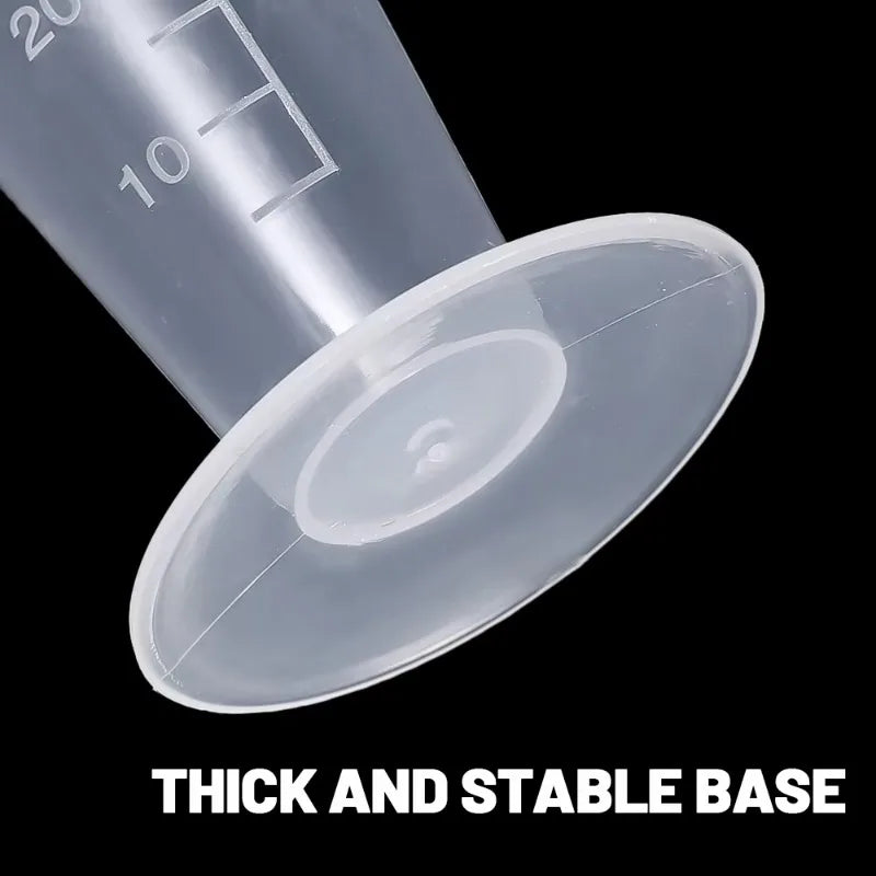 Plastic Triangular Measuring Cup with Scale Transparent Graduated Cylinder Pour Spout Liquid Container Kitchen Bar Tool 50/100ML