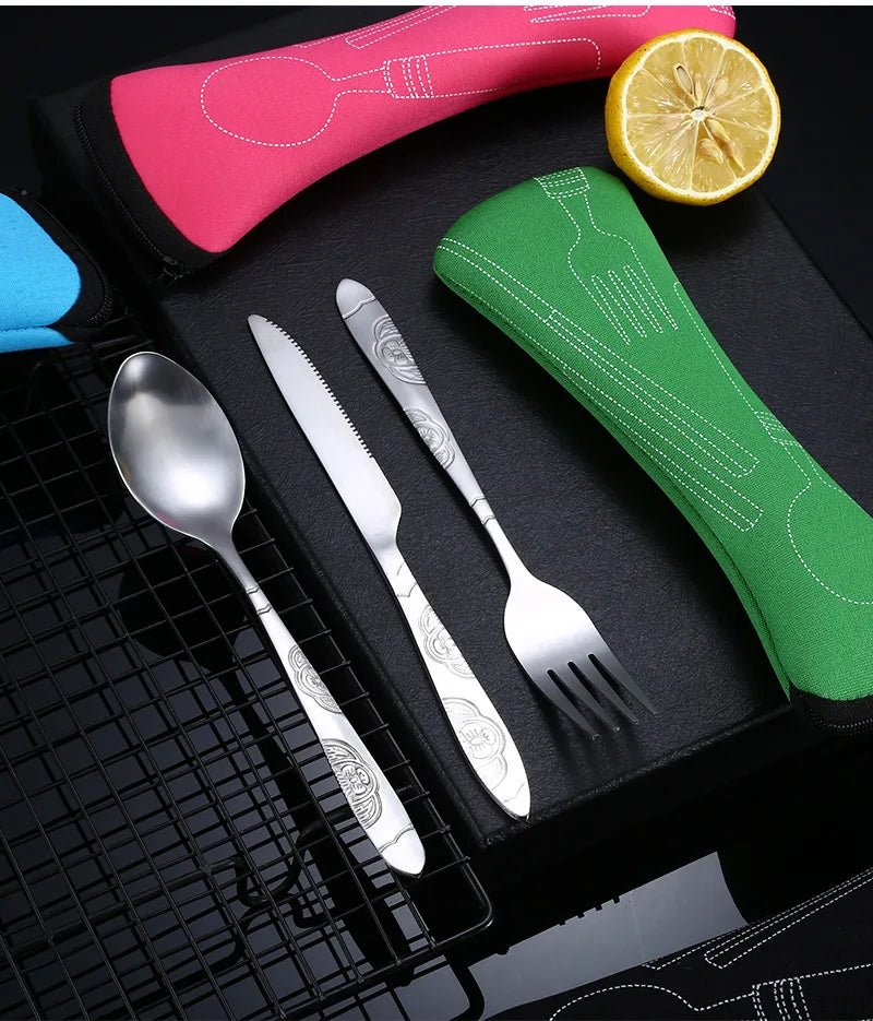 ¡Cubiertos Portátiles Cheftronics Para Aventuras Culinarias!