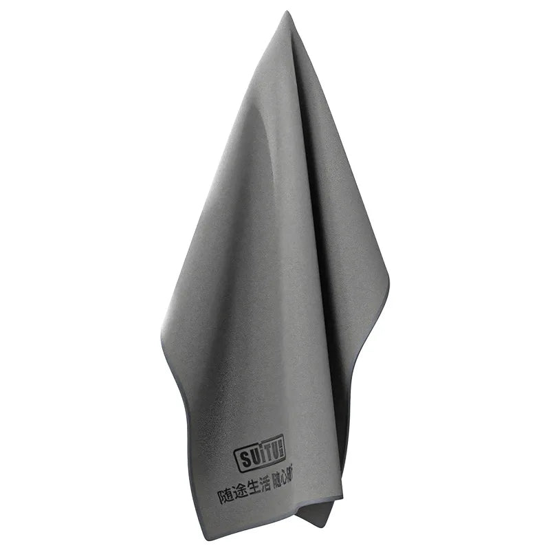 ¡Gamuza Gris Cheftronics: Brillo Automotriz Impecable!